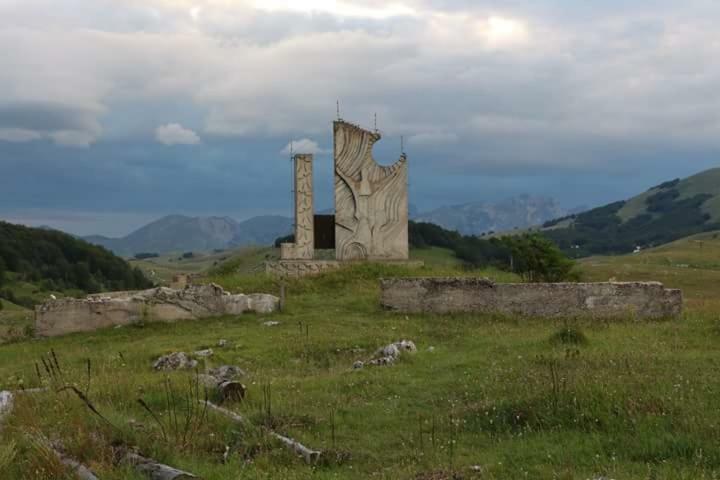 Hotel Katun Ljeljenak Plužine Esterno foto